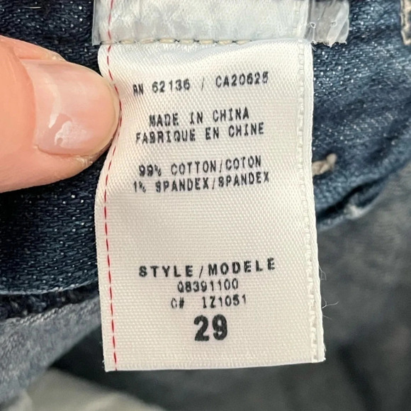 Guess/ Jean shorts/ Distressed/  Size US 29 - Picture 6 of 11